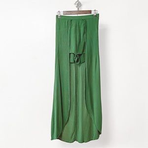Love Tree Holiday Christmas Casual Chic Peekaboo Shorts‎ w/ Maxi Skirt Green